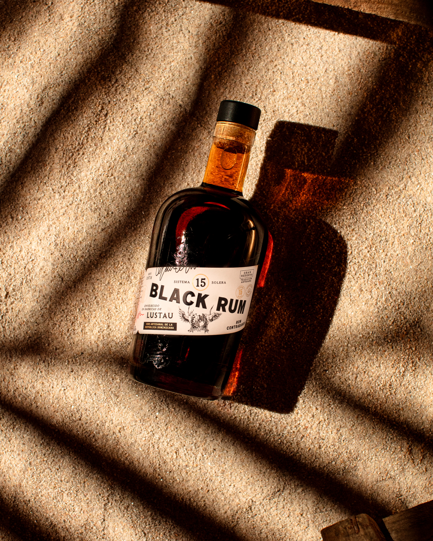3tg — Tres Tipos Gráficos, project: Black Rum (fig. 1)